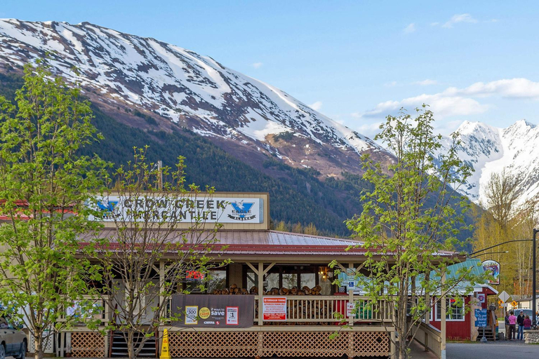 5, East Condo #208, Anchorage