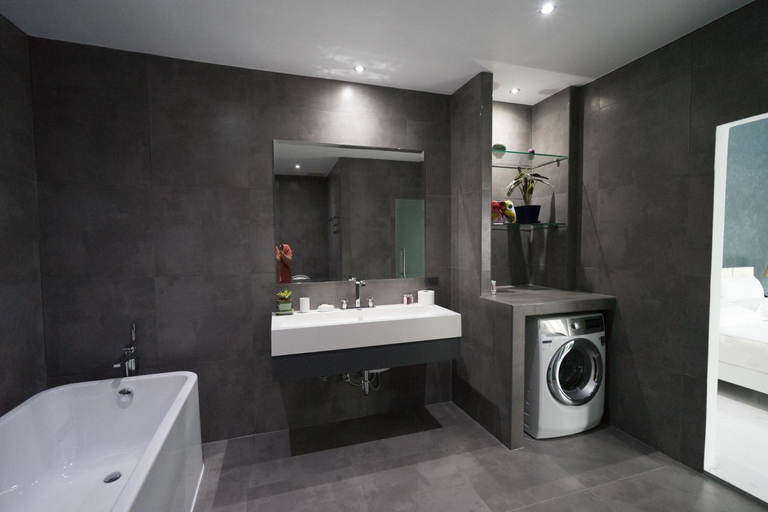 Bathroom 3, Majestic by Korawan, Pattaya