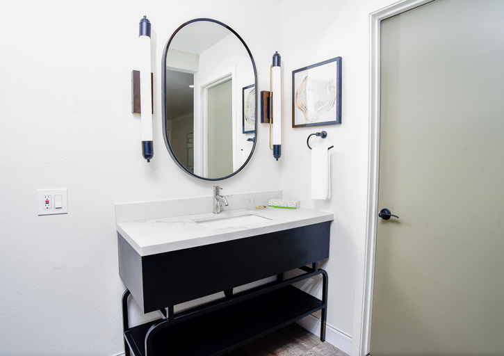 Bathroom 5, The Woodrose, Mendocino
