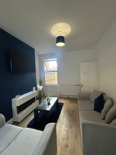 Others 5, NEW 4 Double Bedrooms Large House, Lincolnshire