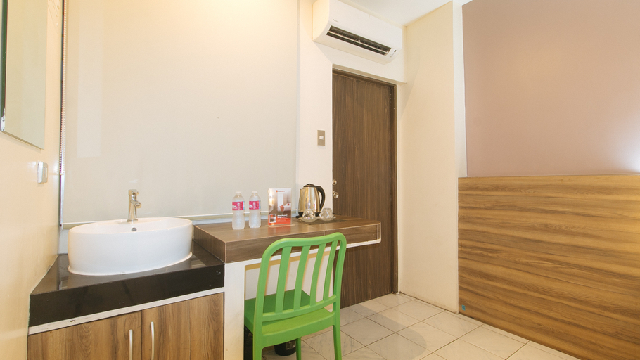 Public Area, Reddoorz @ Recson Boracay Hostel, Kalookan City