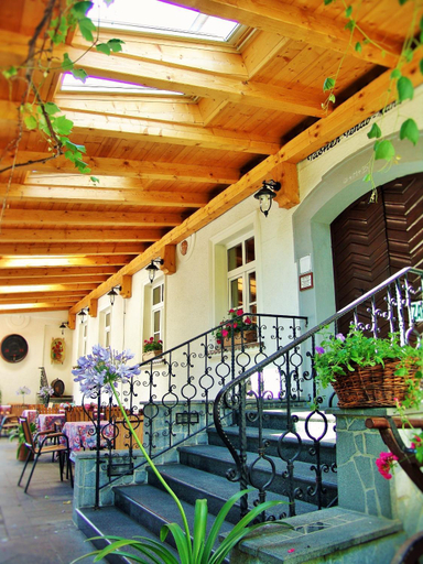 Others 3, Stara lipa Tasner kitchen & P & garage, Maribor