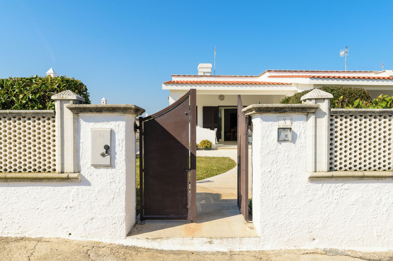 Exterior & Views 2, Villetta Creta Rossa, Brindisi