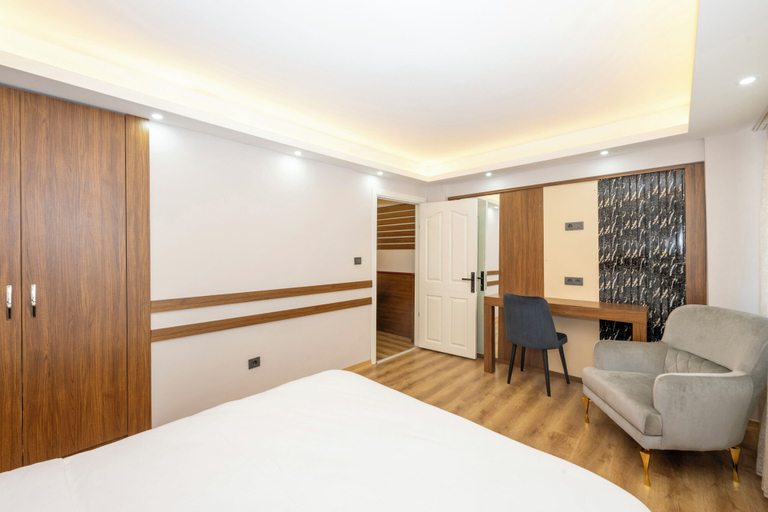 Room 4, Hatem's House, Beyoğlu