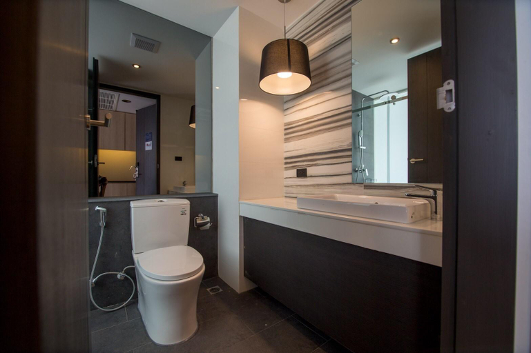 Bathroom 3, Neca Reiche, Hat Yai