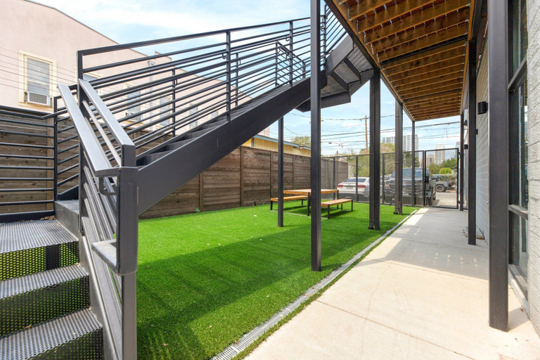 Others 4, 2-Bedroom East Austin Condo-Free Parking, Travis