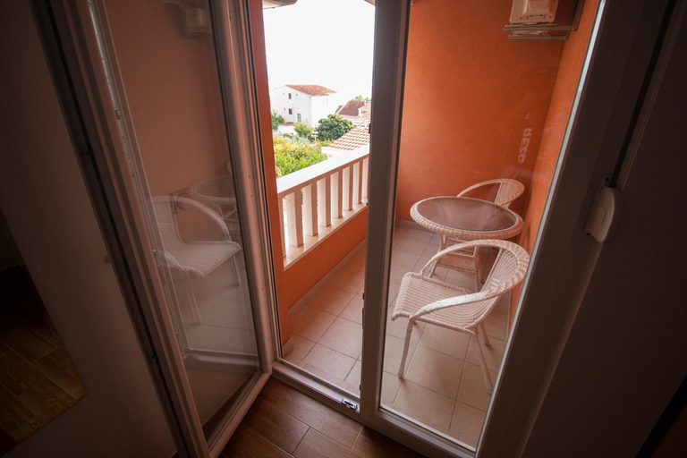Others 2, Apartments Knezovic, Gradac