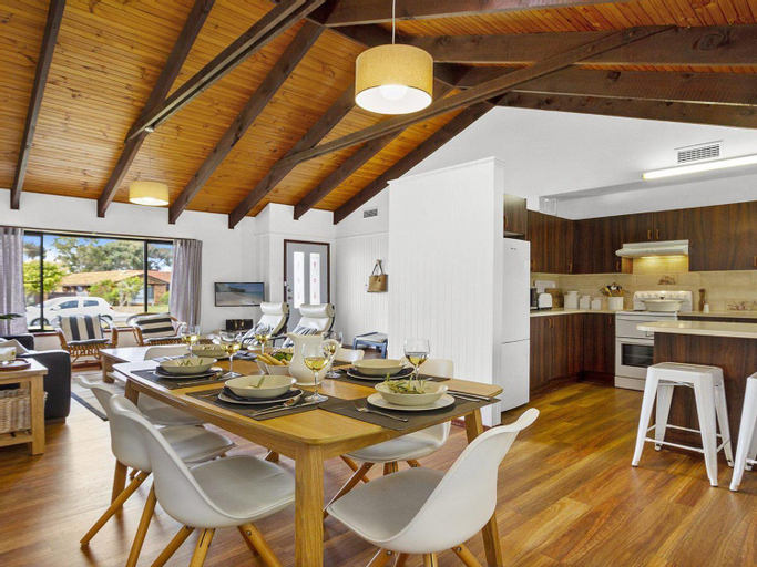 Dining Room 4