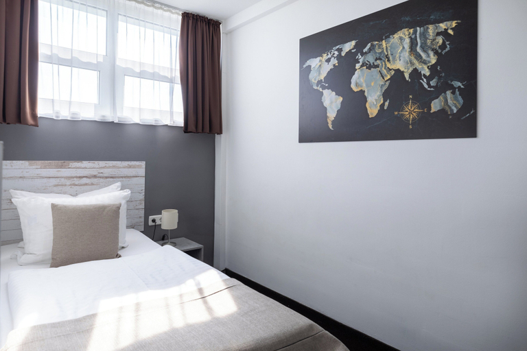 Bedroom 3, Hotel Aviva, Leipzig