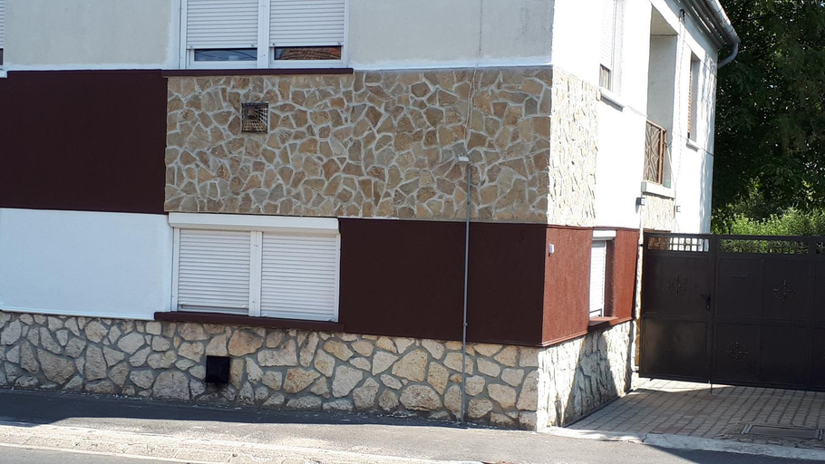 Others 4, Csoka Apartman Papa, Pápa