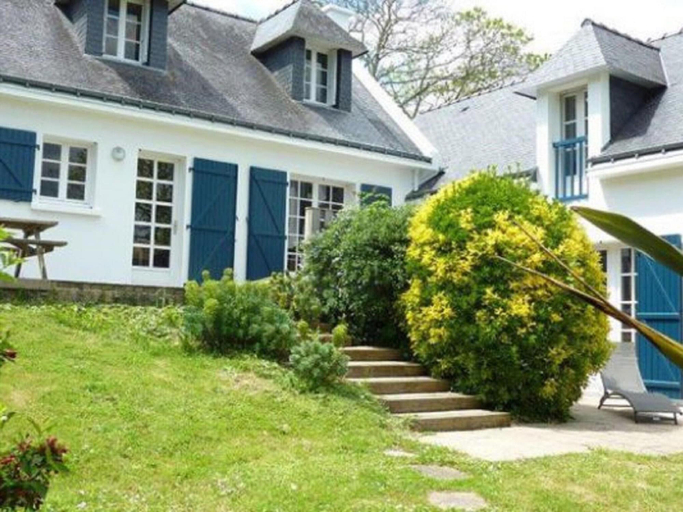 Exterior 5, Pleasant Holiday Home With Garden, Morbihan