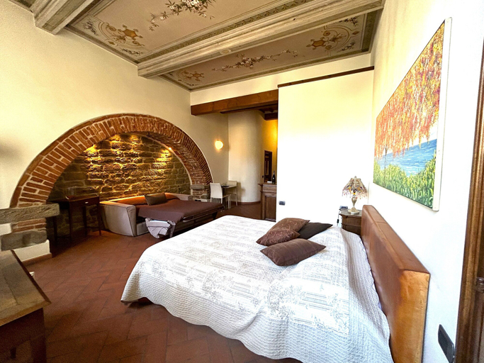 Bedroom 4, LA CORTE DEL RE SUITE AREZZO, Arezzo