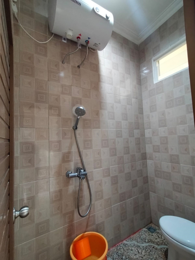 Bathroom 3, Villa Panorama F6, Malang