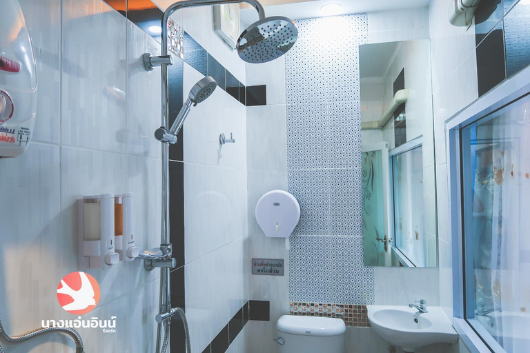 Bathroom 4, Nang-an Inn Resort, Muang Surat Thani