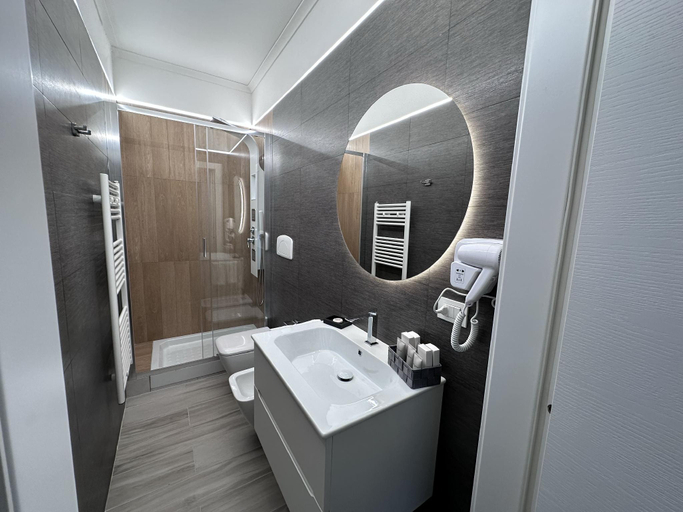 Bathroom 3, Suite17 - Luxury GuestHouse, Bari
