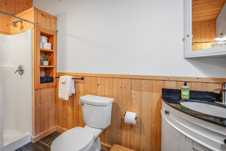 Bathroom 4, Saltwater Hale, Kauai