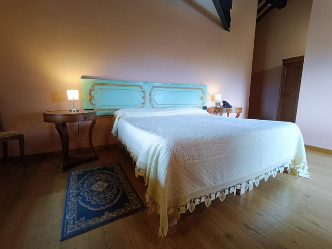 Bedroom 3, Castle of Baccaresca, Perugia