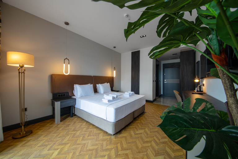 Bedroom 2, V Center Hotel, Yomra