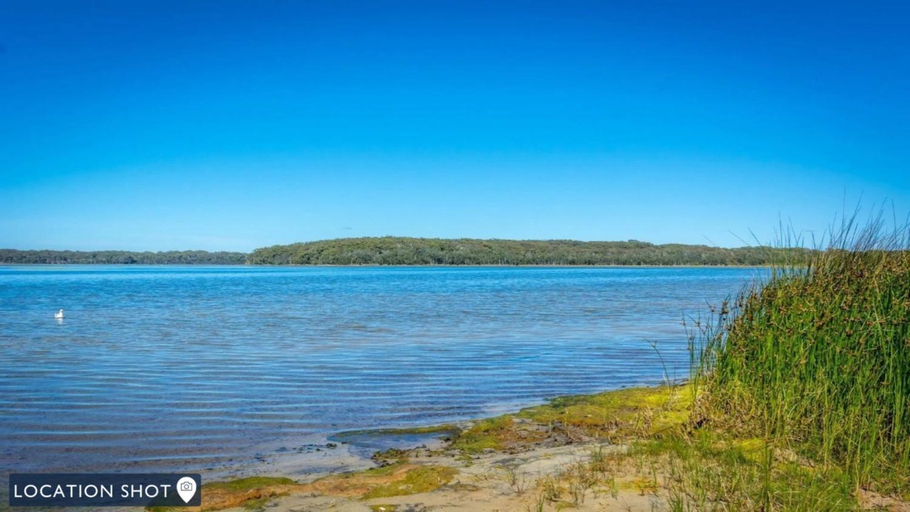 Dolphin Breeze, Shoalhaven - Pt B