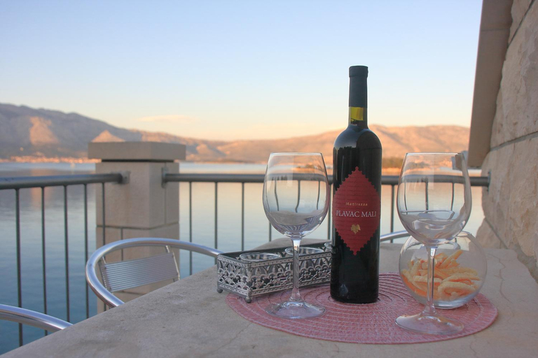 Food & Drinks 5, Apartments Skorin, Lumbarda