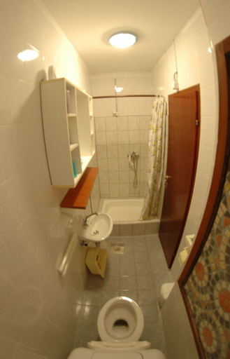 Bathroom 2, Buba Apartment, Medulin