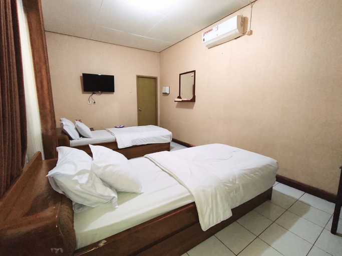 Bedroom 4, Cakra Residence Syariah Hotel, Malang