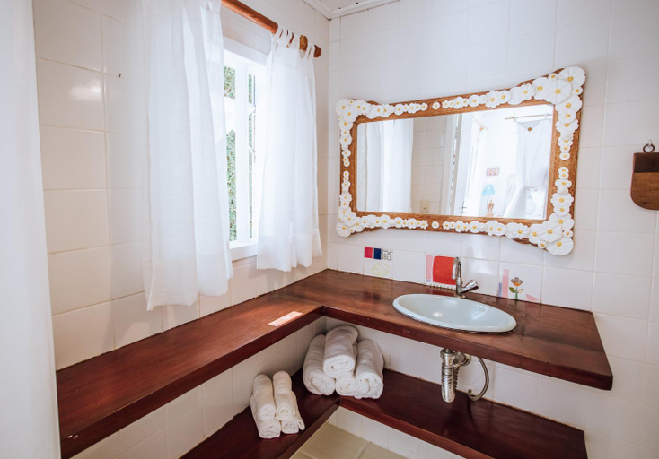 Bathroom, Blow Show Casa I, Ilhabela