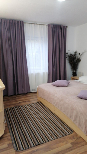 Bedroom 2, Motorom, Zarnesti