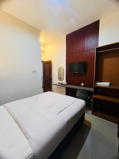 Bedroom 12