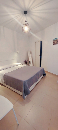 Bedroom 2, Mirum Apuliae, Bari