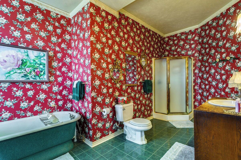Bathroom 3, Four Winds Victorian Venue & Suites, Fannin