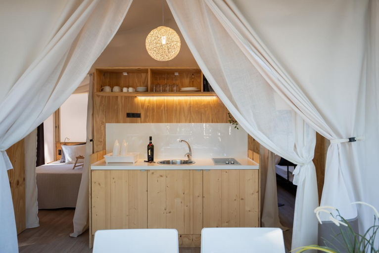 Bedroom 2, Camping Il Capannino Glamping Village, Livorno