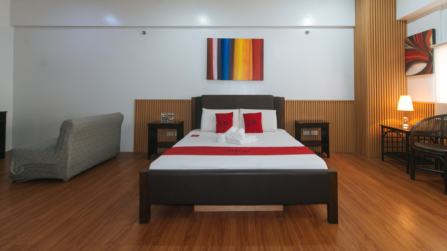 Bedroom 2, RedDoorz @ BP International near SM Manila, Manila City