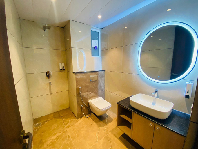 Bathroom 2, Grow Inn, Gautam Buddha Nagar