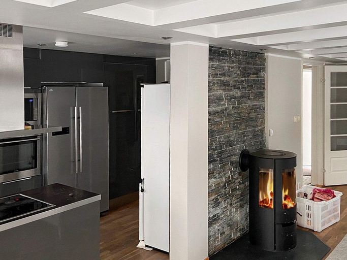 Private kitchen 2, 6 Person Holiday Home in Frekhaug, Meland