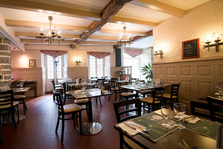 Food & Drinks, Logis Hotel La Croix Verte Le Relais Des Moulins, Ille-et-Vilaine