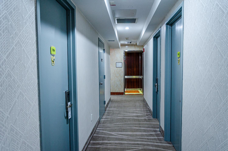 Others 5, Elmhurst Hotel, New York
