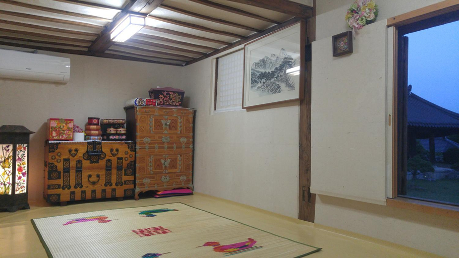 Bedroom 2, An Dong Kim Jong Tek Yang So Dang, Andong