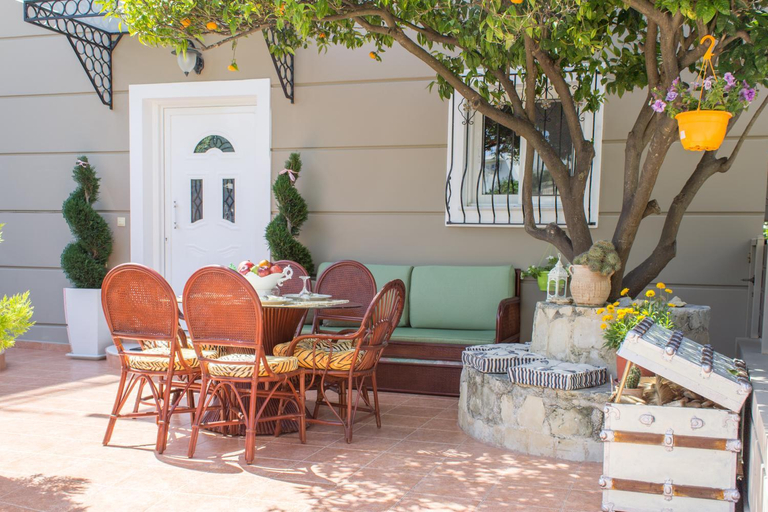 Others 3, 2 Bedroom Villa with lovely Garden, Crete