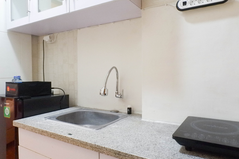Others 4, Simply Modern Studio at Pavilion Permata Apartment By Travelio, Surabaya