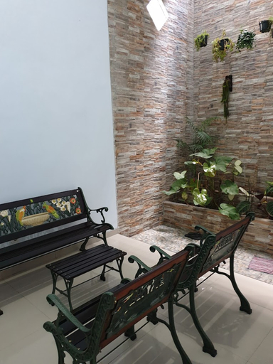 Others 5, Villa Grand View, Malang