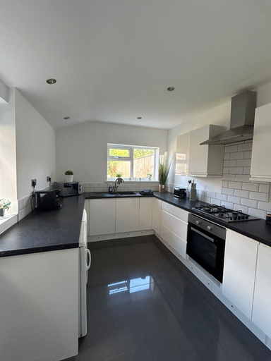 Others 4, NEW 4 Double Bedrooms Large House, Lincolnshire