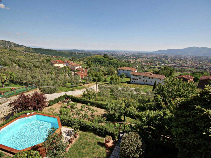 View from property 5, House in Ciciana With Pool and Scenic Views, Lucca