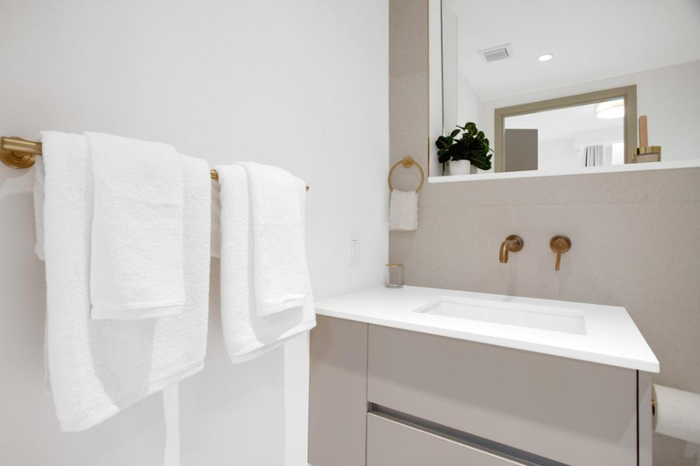 Bathroom 2, Vonder Miami Beach - Unit 11, Miami-Dade