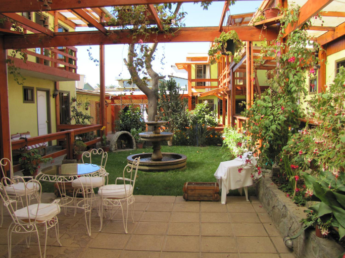 Food & Drinks 4, Hostal Antumulen, Cardenal Caro