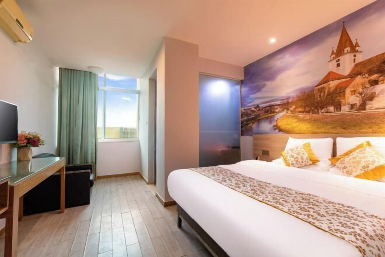 Bedroom 2, Silver Spring Hotel (Shenzhen Yuanling Subway Station), Shenzhen