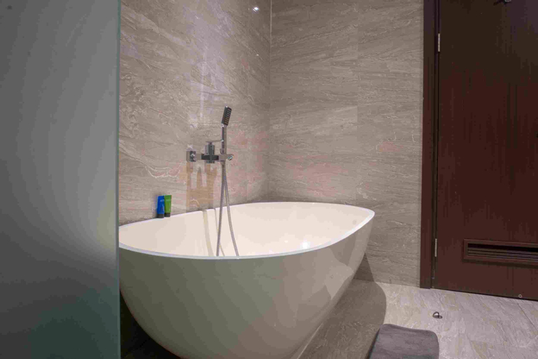 Bathroom 25
