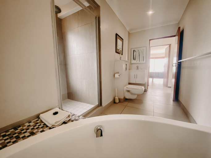 Bathroom 2, Sunset Villa, West Coast
