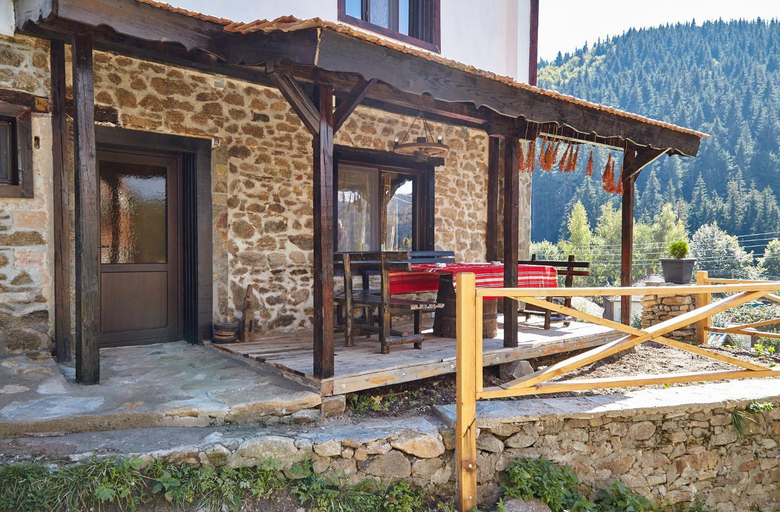 Others 2, Guesthouse Vazrozhdenski kashti, Laki