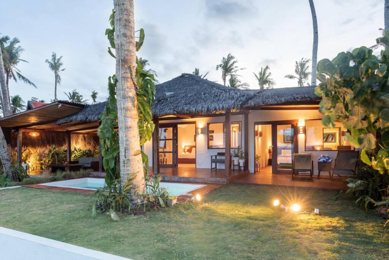 3BR Beachfront Villa, Pool, Garden, Surf Spot, General Luna
